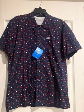 Columbia Navy Short-Sleeve Button-Down Shirt with Red & White Star Pattern